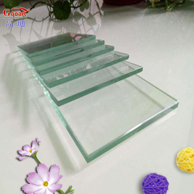 Universal Dome Frameless Cabinet with Thick Transparent Customised Glass Solid Structure
