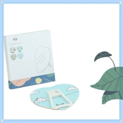 Efficiently Apply Makeup Anywhere with Our Coated Paper Plastic Glass Cosmetic Mirror