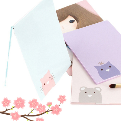 Foldable Heart Shaped Make-Up Vanity with Logo Mirror Customizable and Compact