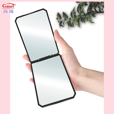 Stylish Heart Shaped Folding Travel Vanity Plastic Glass Mirror for Everyday Occasion