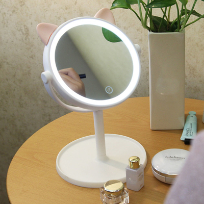 Get the Perfect Lighting for Your Makeup with Our Advanced Makeup Mirror
