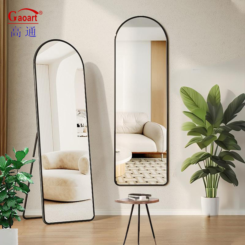 Large Bathroom Salon Full Body Length House Dress Stand Contemporary Wall Art Design